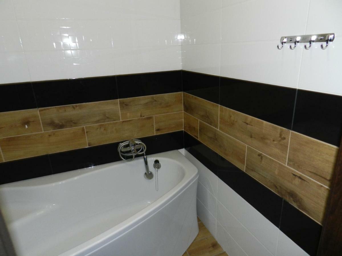 Zaporizhia 3-Room Luxury Apartment 100M2 On Sobornyi Avenue 193, By Grandhome מראה חיצוני תמונה